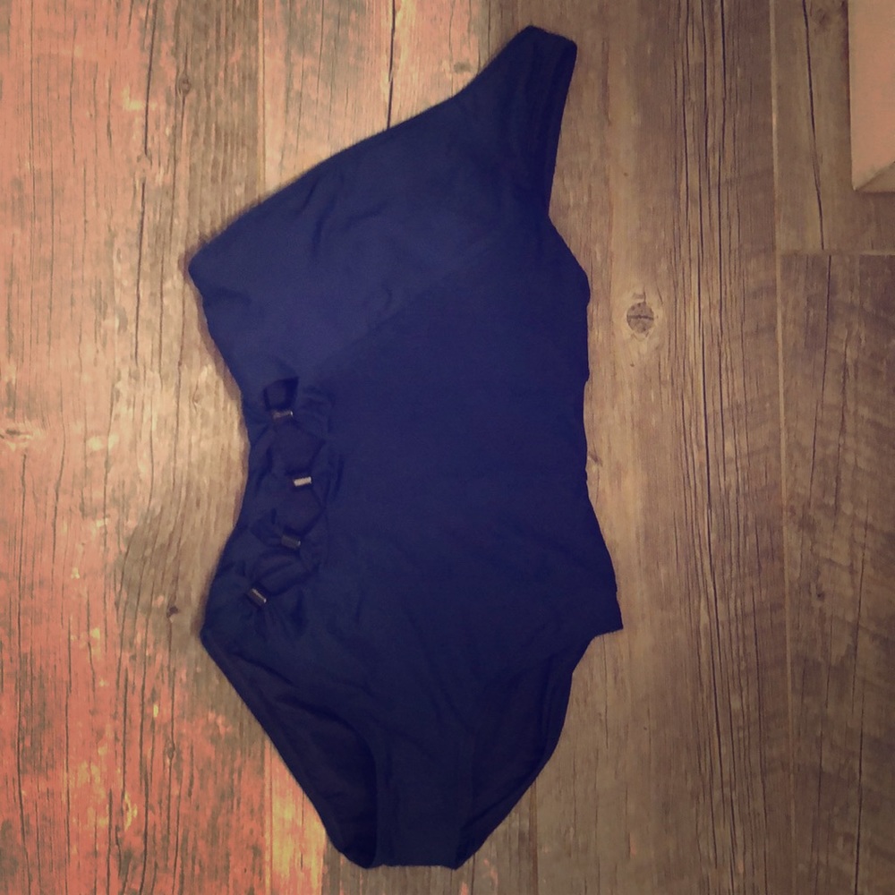 Carmen Marc Valvo swim